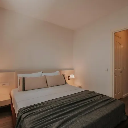 Marina House Apart With Sea View